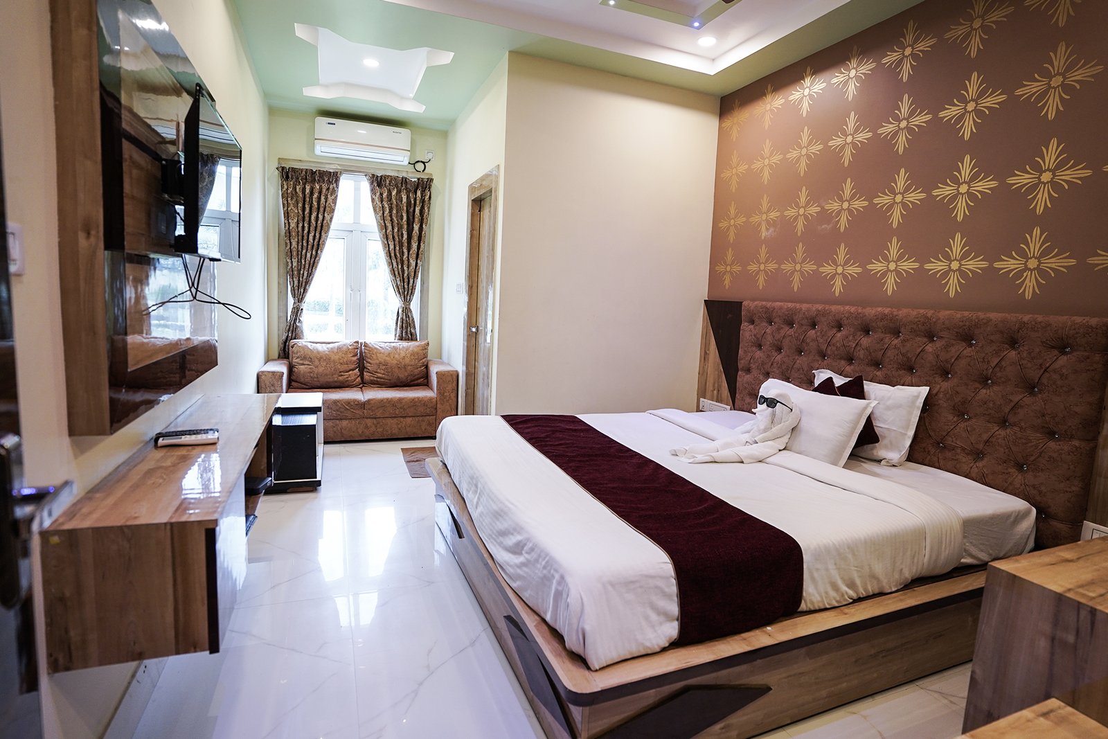 Next Room Preview